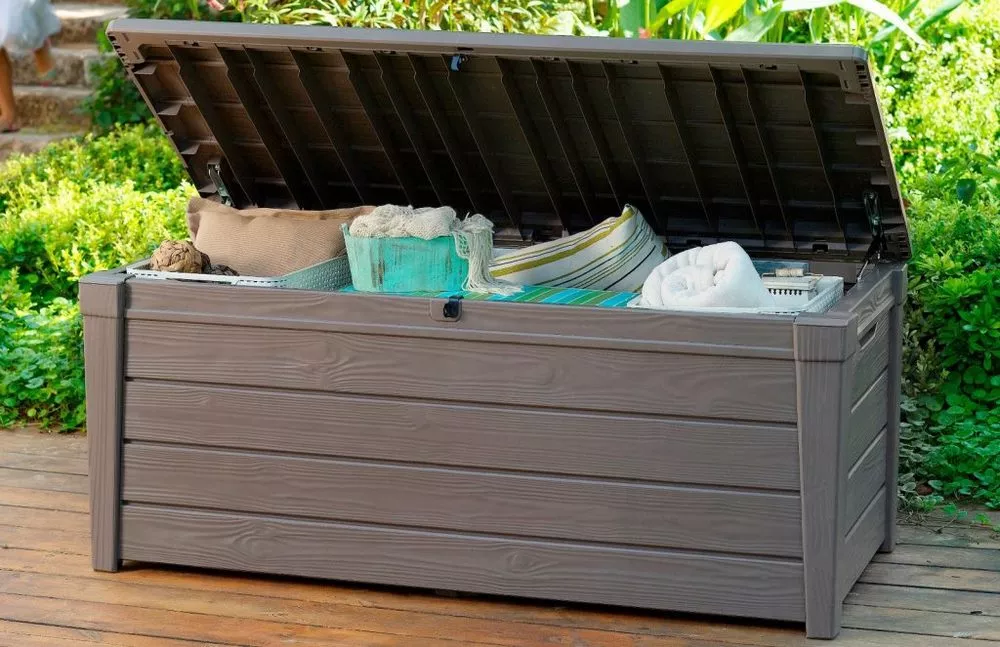 How To Choose The Right 165 Gallon Deck Box For Your Needs